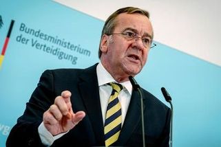 Německo pošle české muniční iniciativě přes sedm miliard korun - Novinky